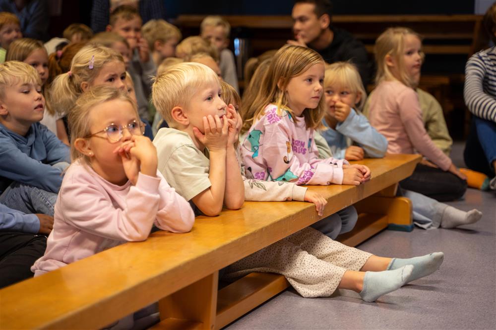 barn - Klikk for stort bilde